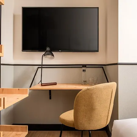 Hotel Bypillow Irala 2*