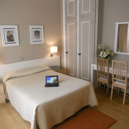 Hotel Bypillow Irala 2*