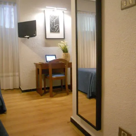 Hotel Bypillow Irala Bilbao