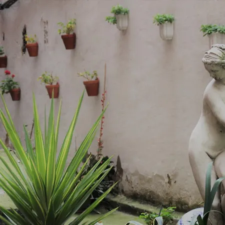 Bypillow Irala 酒店